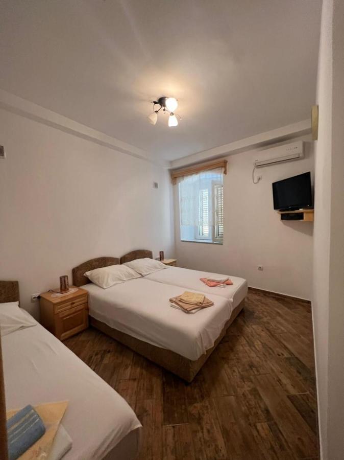 Apartment Njegos Perast Exterior photo